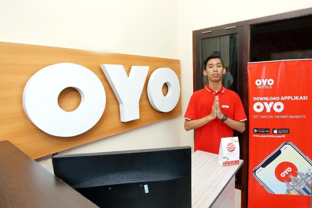 Oyo 347 Bayang Brothers Guest House Maguwo Exterior photo