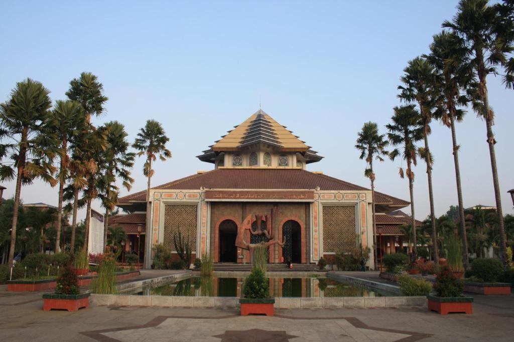 Oyo 347 Bayang Brothers Guest House Maguwo Exterior photo
